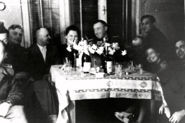 Юрген Граф, Томас Кюес и др. - Собибор - Миф и Реальность