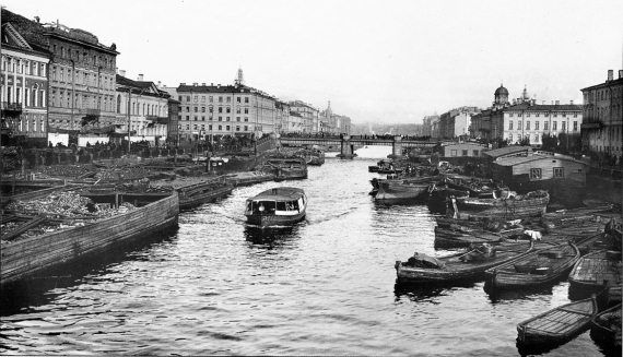 Зоя Юркова - Сенная площадь. Вчера, сегодня, завтра